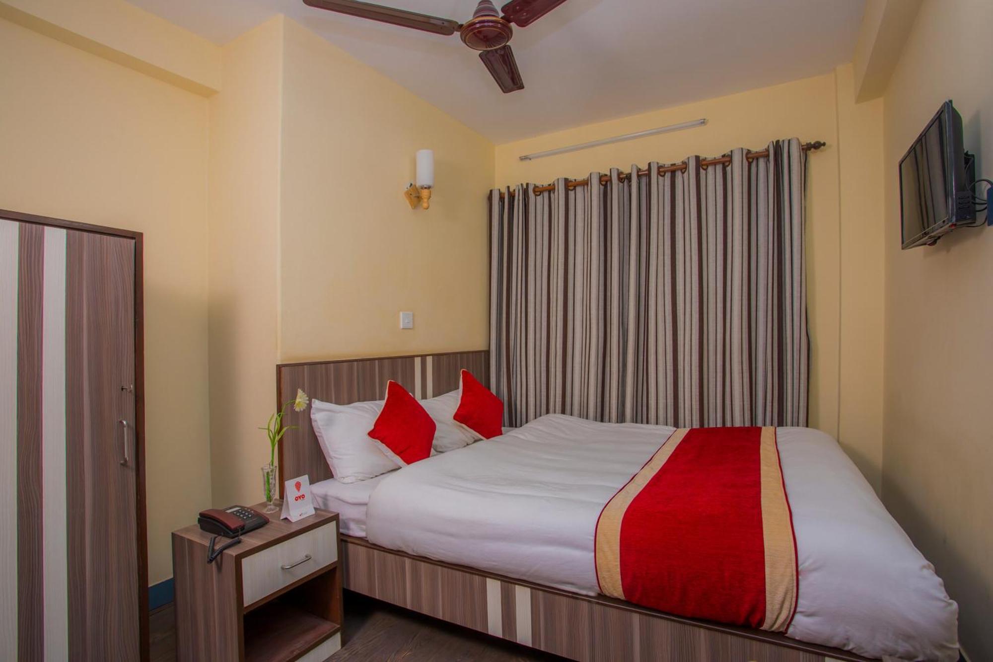 Oyo 297 Hotel Aayam Kathmandu Exterior foto