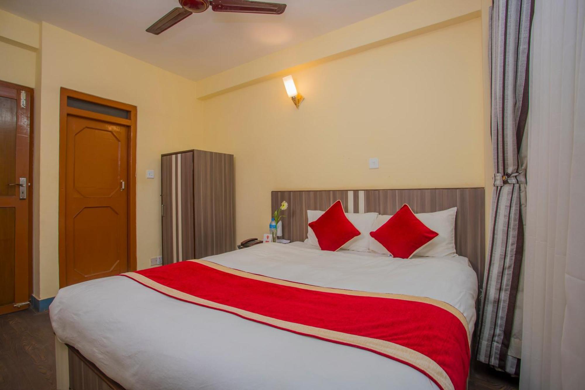 Oyo 297 Hotel Aayam Kathmandu Exterior foto